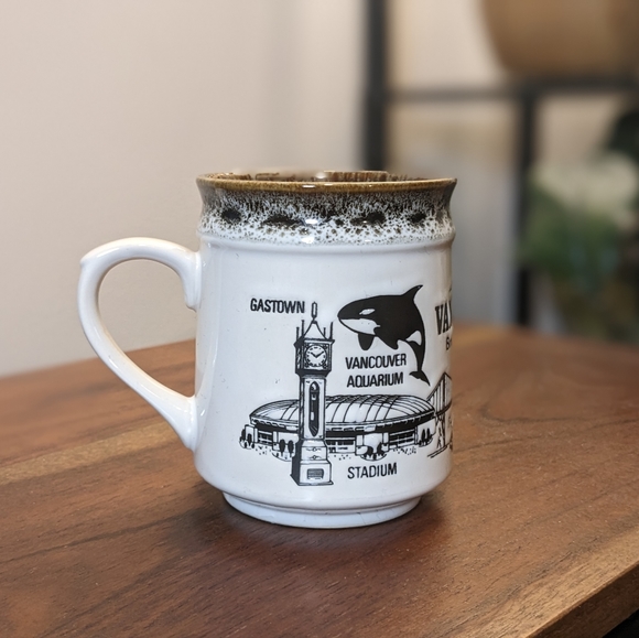 Vintage Vancouver British Columbia coffee mug - Picture 4 of 5